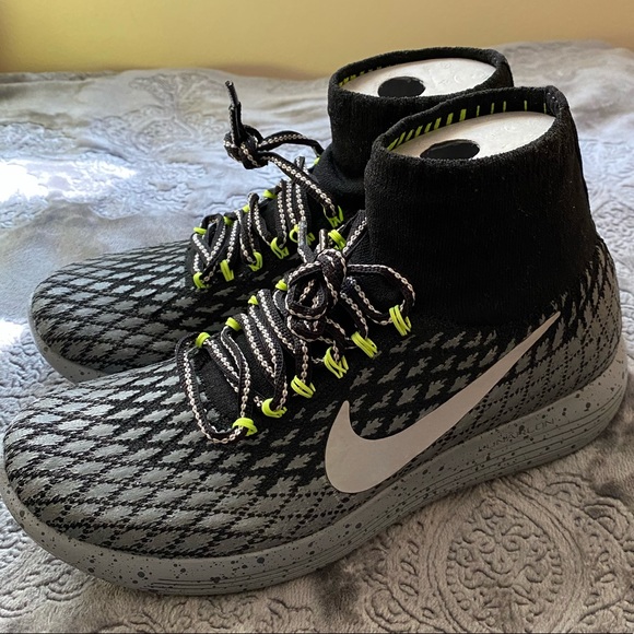 Nike Shoes - Nike LunarEpic Flyknit Shield Running Shoes